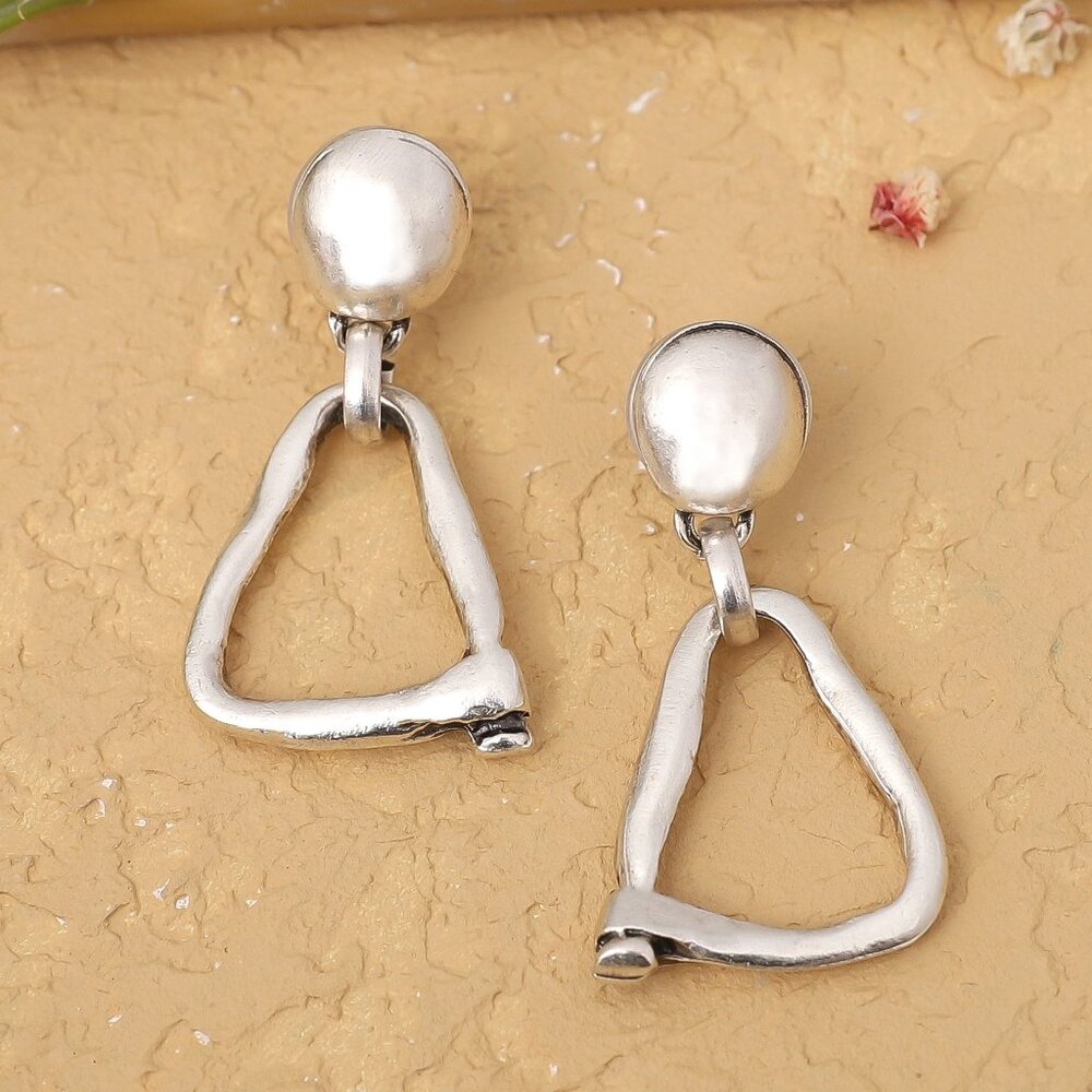 Retro Silver Hearts Dangle Earrings - Vintage Style Jewelry